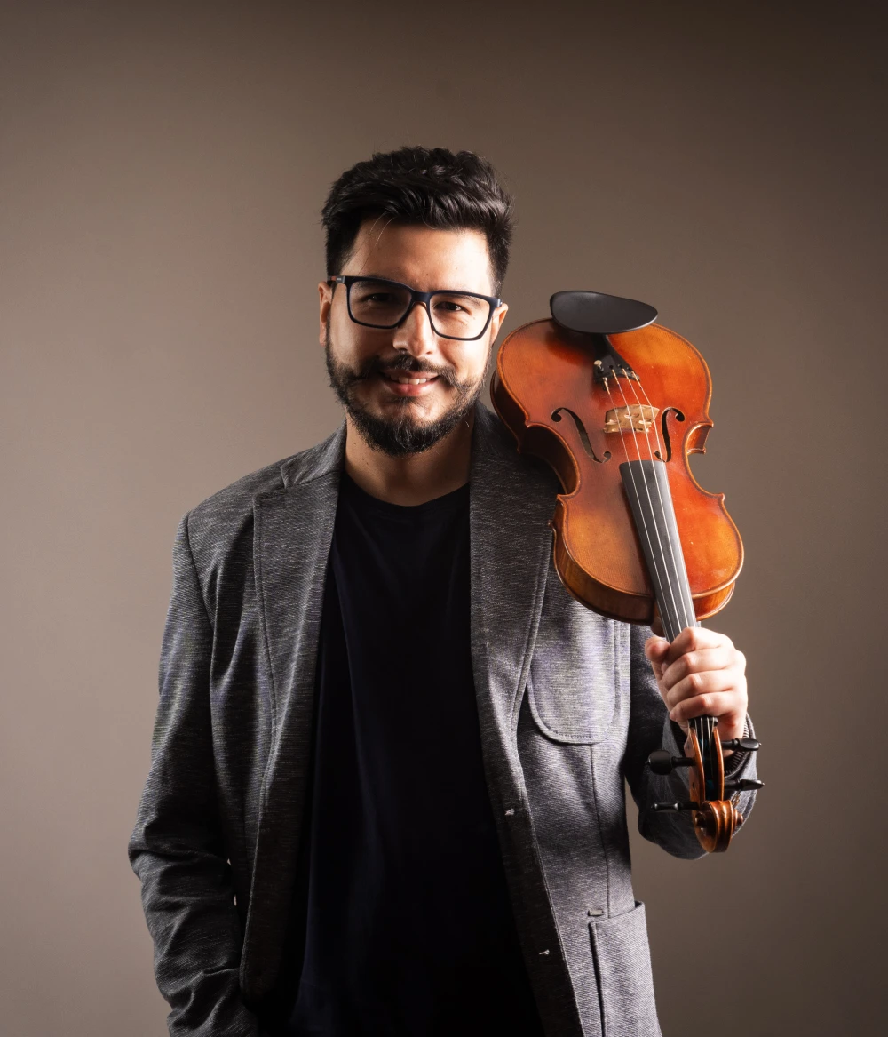 Álvaro Guzmán — Violinista Profesional